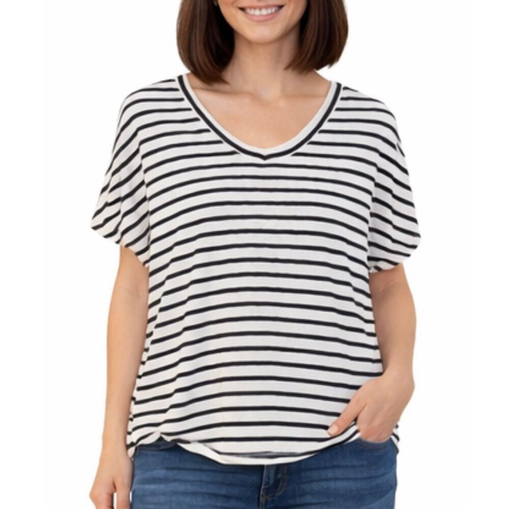 Marled NWT striped vneck tshirt size M